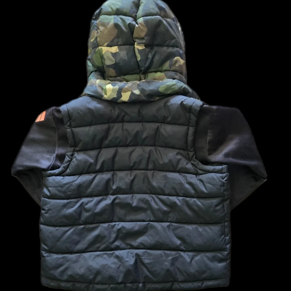 Nike Youth Puffer‎ Jacket Vest Hoodie Camo Black Green Kids Size Medium